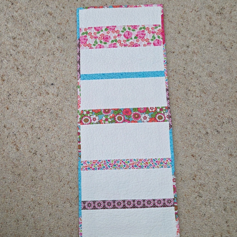 Handmade Quilted Patchwork Table Runner Bright Florals - Picture 4 of 4